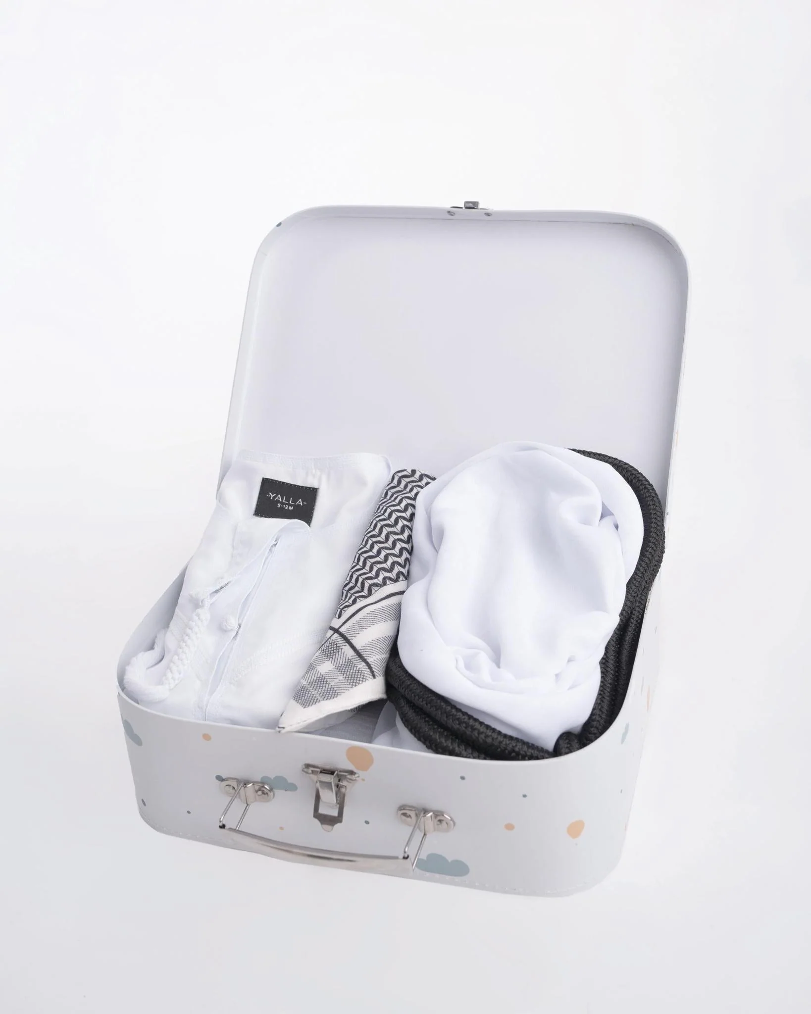 Baby Gifting Suitcase - Big Dreams Small Beginnings - Image 3