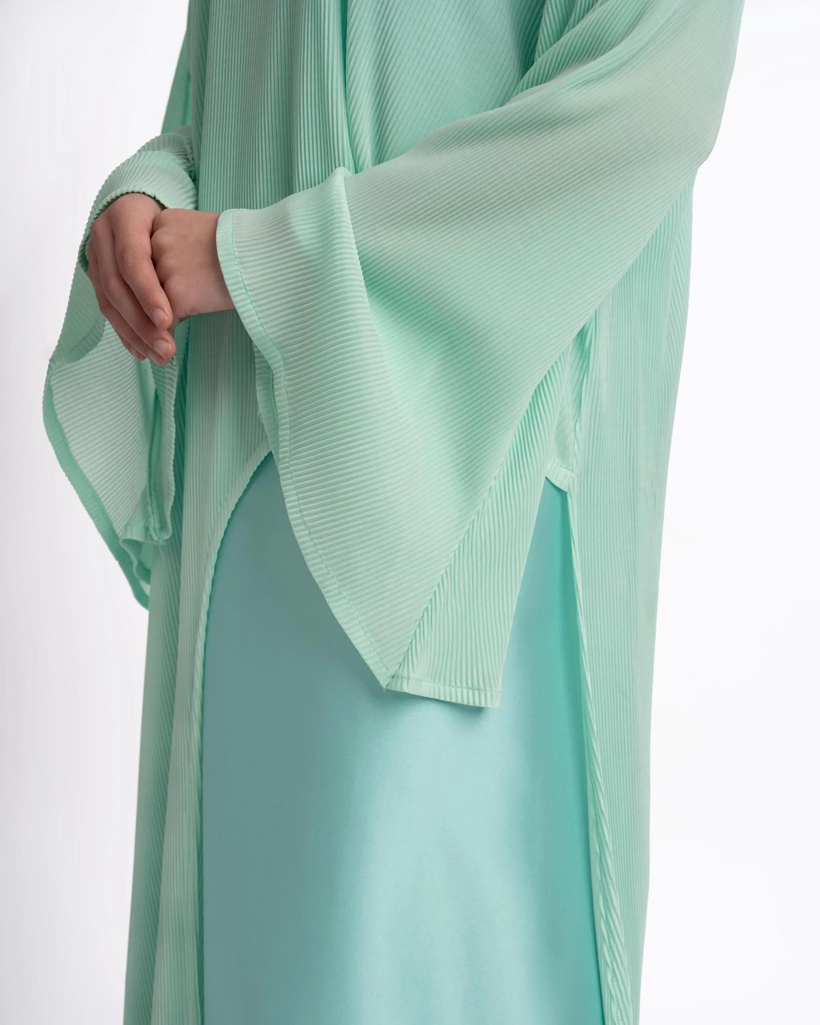 Dania Crinkle Asymmetric Abaya Turquoise - Image 2