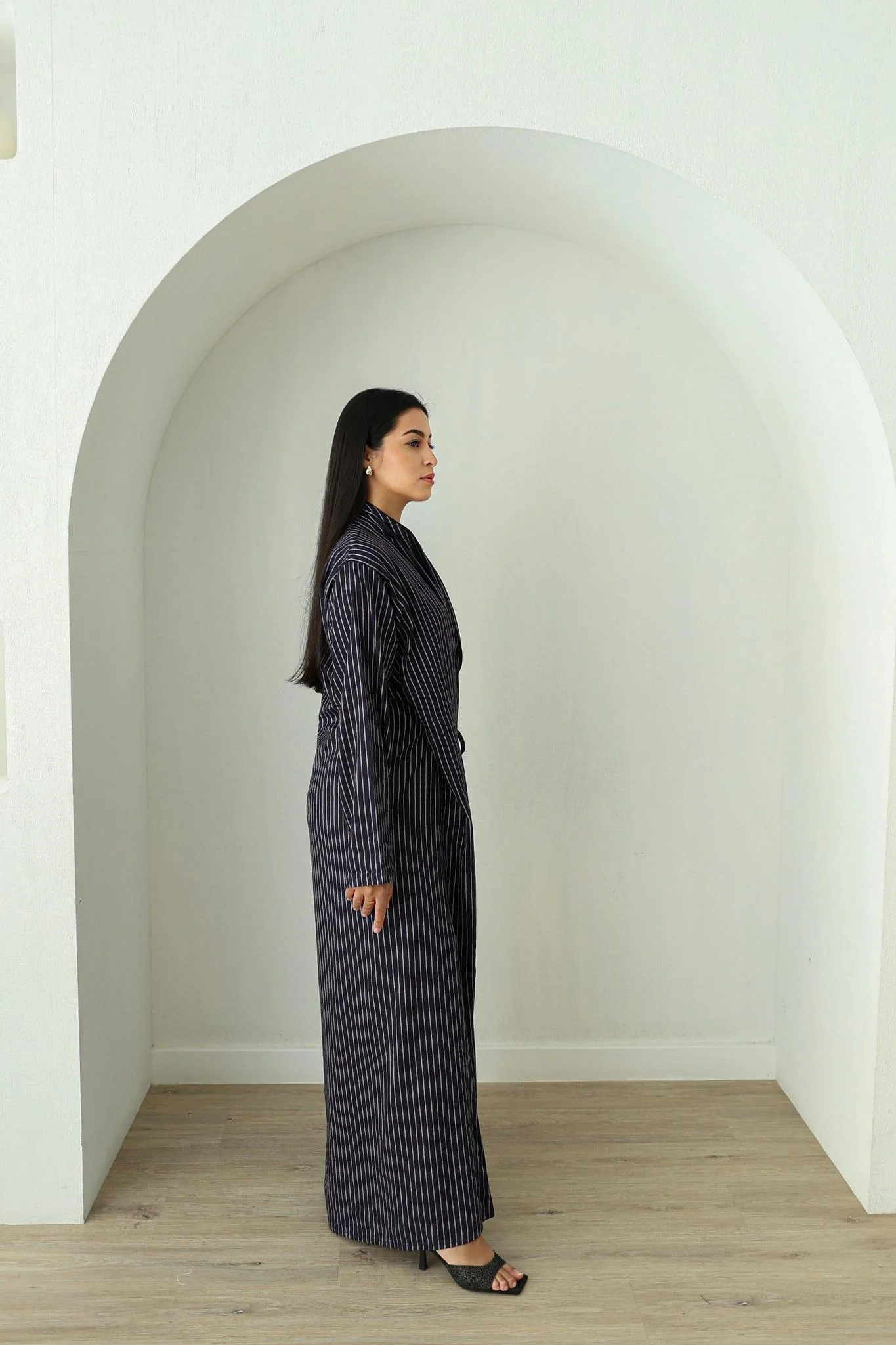 Linen Wrap Abaya - Navy Pinstripe - Image 3