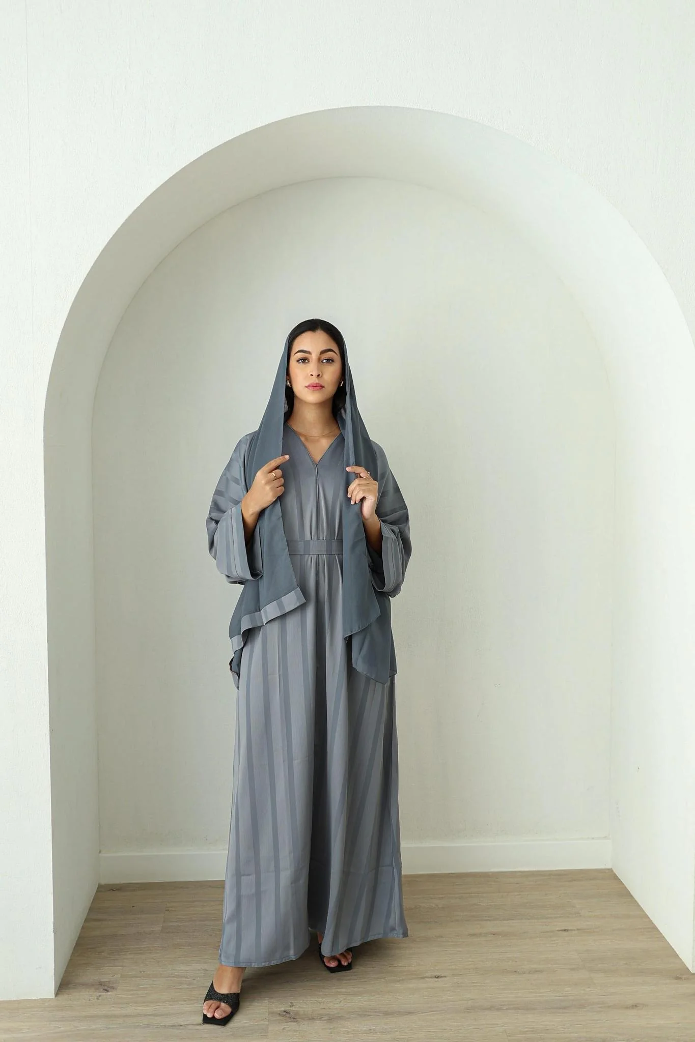 Maaria Abaya - Grey