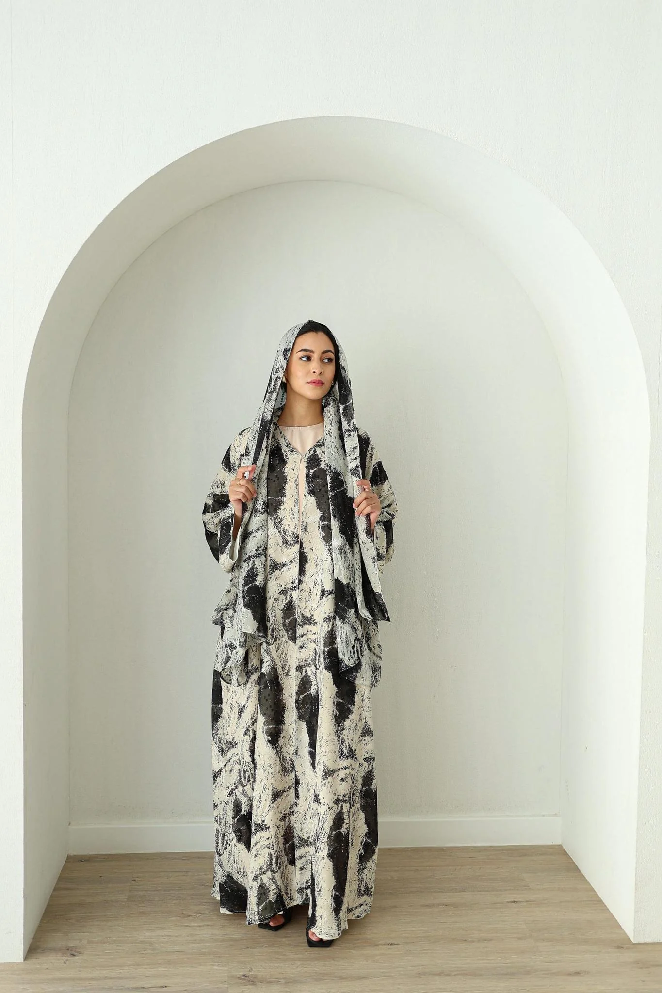 Printed Chiffon Abaya- Monochrome