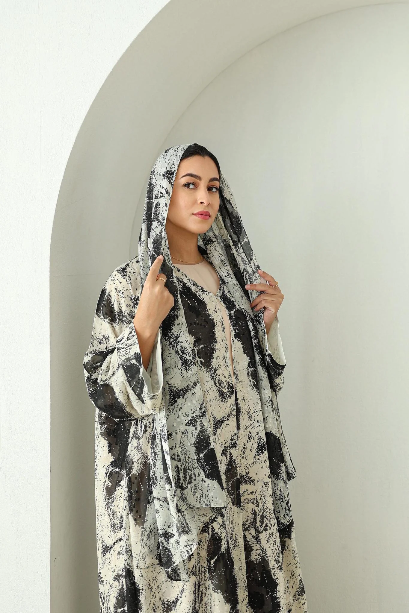 Printed Chiffon Abaya- Monochrome - Image 2